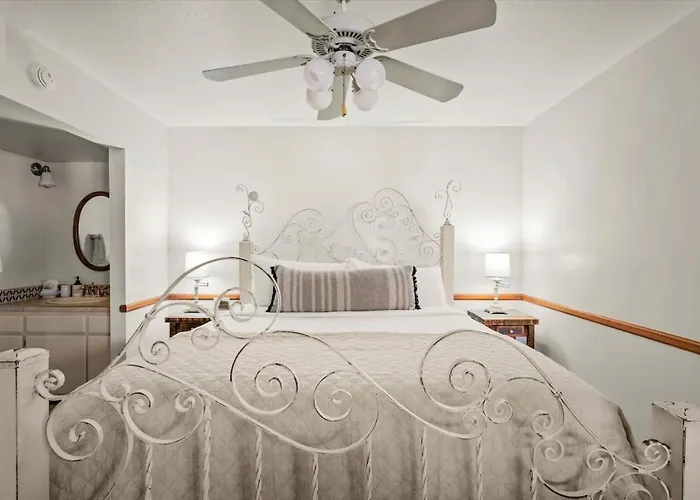 Apartment Suite- Country *